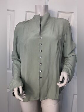 💯Silk Preview Collection Light Sage Button-Front Blouse